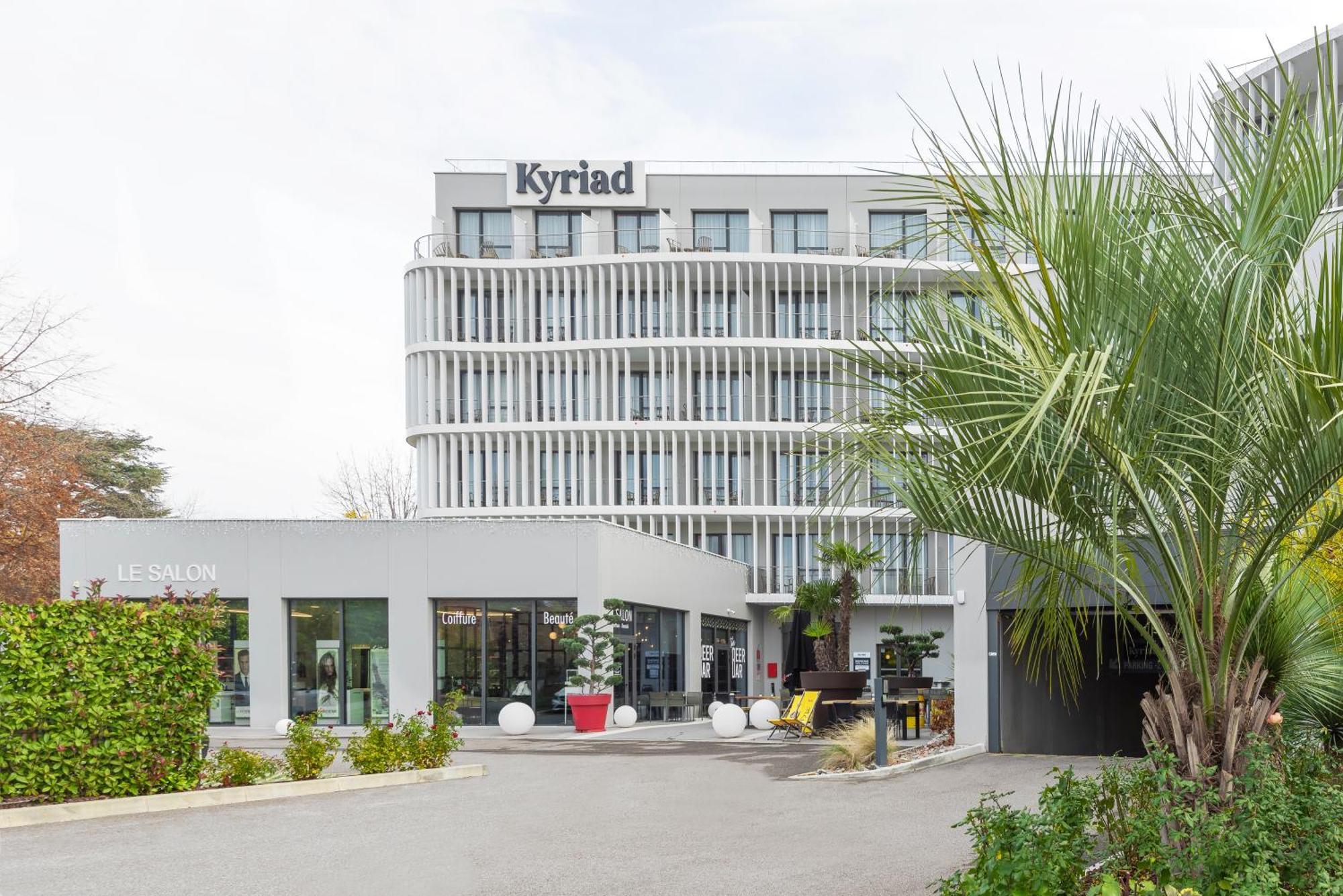 Kyriad Lyon Ouest Limonest Hotel Ngoại thất bức ảnh